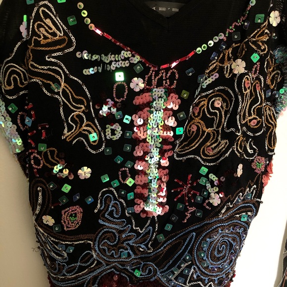 Y2K embroidered beaded spaghetti strap tank top - Picture 2 of 5